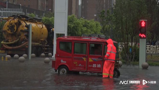 直击河北水灾：洪水迫近“中国箱包之都”白沟居民的去与留完美体育(图4)